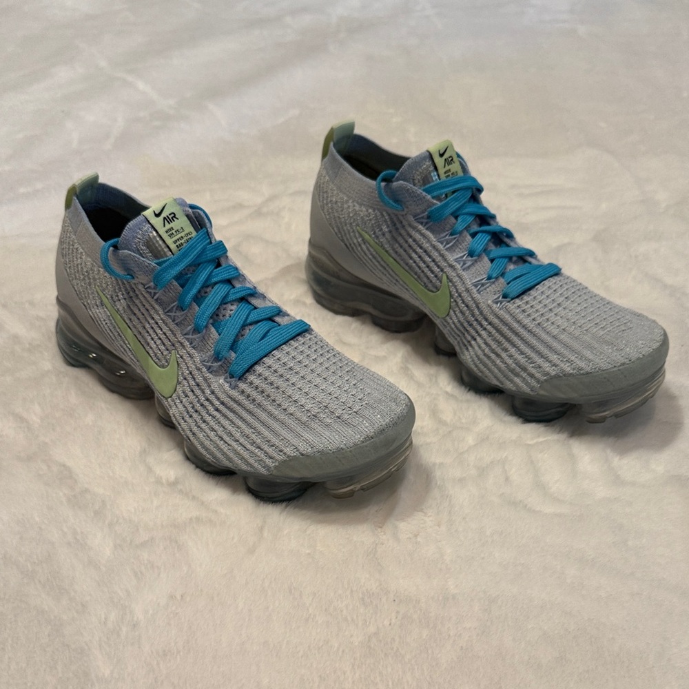 Nike Air Vapormax Light Gray and Blue Sneakers with Green Swoosh